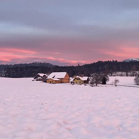Temelhof - Mit Sauna Und Kamin Casa vacanze *