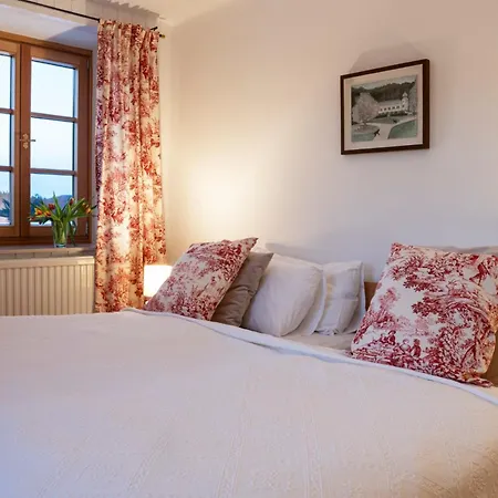 Temelhof - Mit Sauna Und Kamin